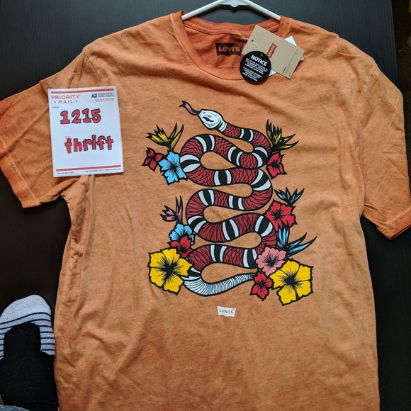 Levi's Other - 2012 Burnt Orange Levi's T-shirt